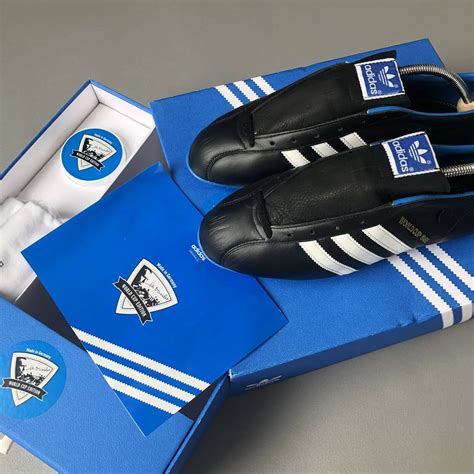 adidas fußballschuhe sammler|adidas Limited Editions: Seltene Schuhe und Kleidung.